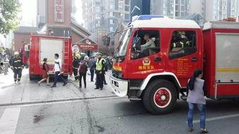 消防车救火视频,火场救援瞬间回顾