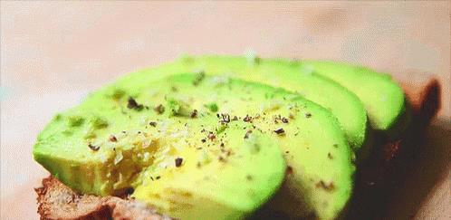 吃牛油果视频,视频带你领略健康美味新境界