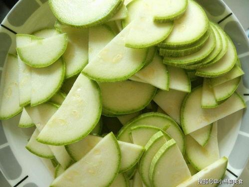 茭瓜里面全黑可以吃吗,能否放心食用？