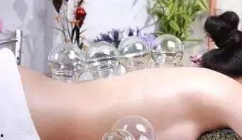 拔罐视频,揭秘拔罐神奇疗效的瞬间