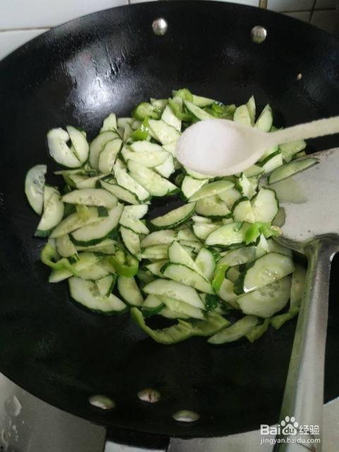 用黑瓜怎么做菜吃,探索黑瓜的多样烹饪食谱