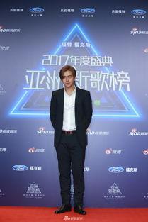 模特走步视频,优雅步伐演绎时尚魅力