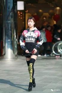 模特走步视频,优雅步伐演绎时尚魅力