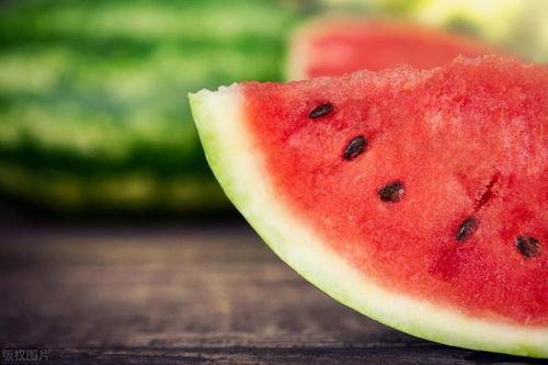 朋友圈今日吃瓜一天文案,一天瓜事大盘点