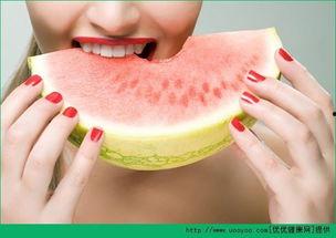 坐月子可吃黑瓜不,黑瓜适宜食用吗？营养与禁忌解析