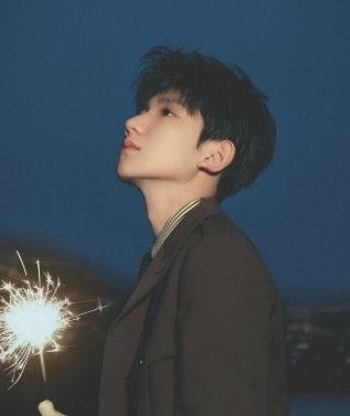 爆料吃瓜男歌手,爆料男歌手背后的惊人真相