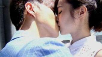 接吻的视频,接吻视频捕捉浪漫瞬间