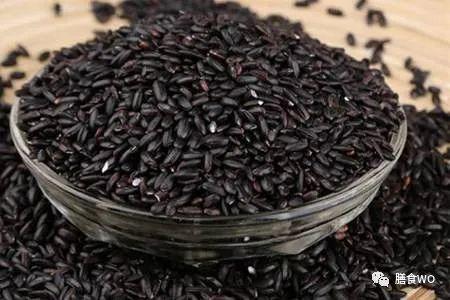 糖尿病吃黑蜜瓜吗,糖尿病人群适宜食用黑蜜瓜的饮食建议