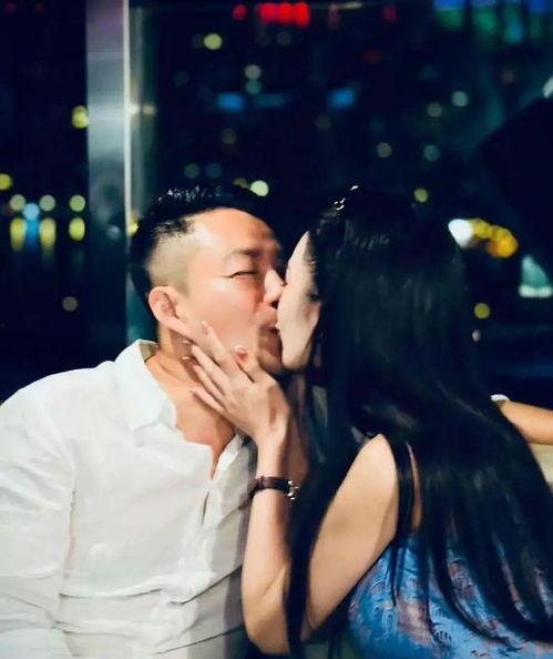 夫妻接吻视频,接吻视频背后的温馨故事