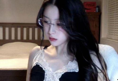 女性私密视频,女性私密视频背后的故事与启示