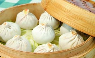 吃包子视频,跟随视频感受包子的美味诱惑